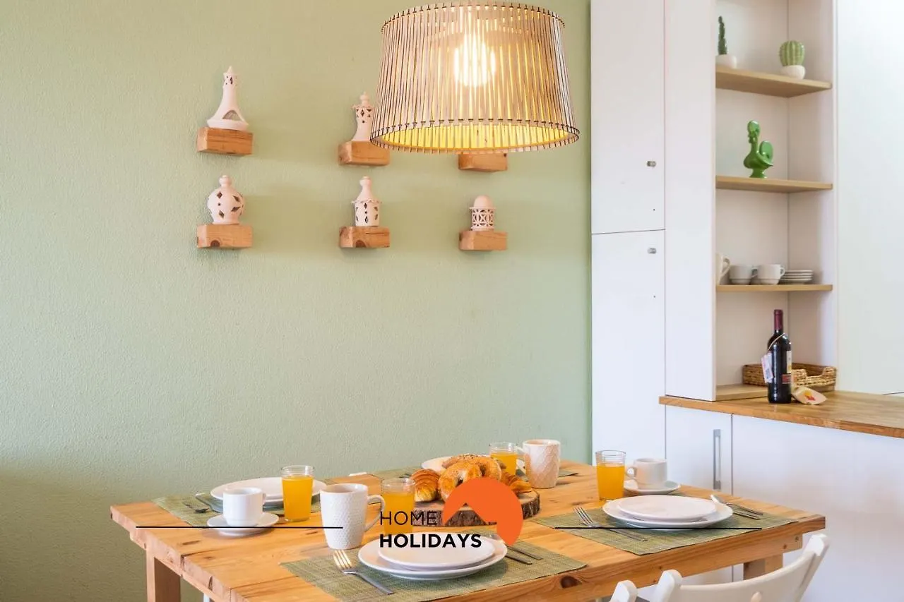 #006 Foxy D By Home Holidays Albufeira 0*,  Portugal